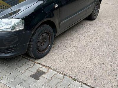 Gebraucht VW Fox 54 PS (39 kW) 2006 Schwarz Kleinwagen