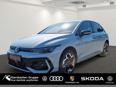 Neu VW Golf VIII R-line 150 PS (110 kW) 2025 Crystal ice blue metallic Limousine