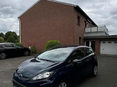 Gebraucht Ford Fiesta Trend 60 PS (44 kW) 2009 Blau Kleinwagen