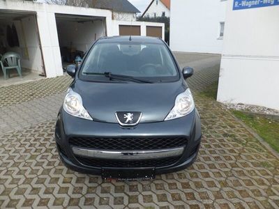 gebraucht Peugeot 107 mit neuen TÜV +AU viele neuteilen bitte Lesen Klima