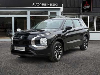 Neu Mitsubishi Outlander P-HEV Basis 306 PS (225 kW) 2026 Schwarz SUV