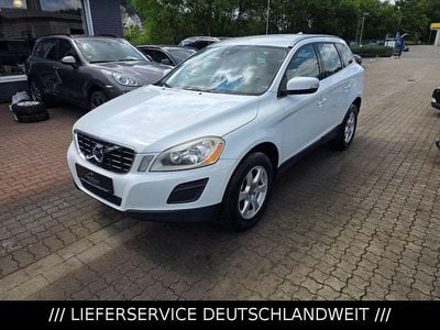 Gebraucht Volvo XC60 Momentum 241 PS (177 kW) 2012 Weiß SUV