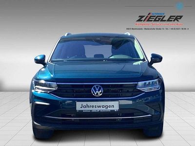 Nightshade blue (metallic) Gebraucht 2022 VW Tiguan Life SUV | 34.370 € (Etwas zu teuer)