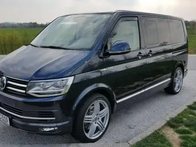 Gebraucht VW Multivan Cup 179 PS (131 kW) 2015 Schwarz Van / Kleinbus