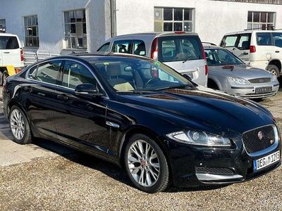 Second-hand Jaguar XF 275 CP (202 kW) 2014 Negru Berlinǎ