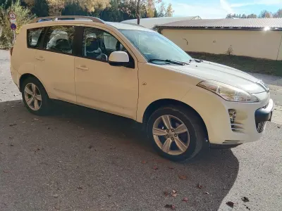 Gebraucht Peugeot 4007 156 PS (114 kW) 2011 Weiß SUV