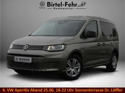 Neu VW Caddy 116 PS (85 kW) 2026 Hellblau Van / Kleinbus