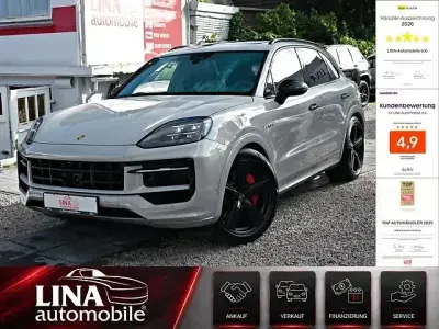 Gebraucht Porsche Cayenne S E-Hybrid 519 PS (381 kW) 2024 Grau SUV