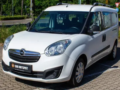 Gebraucht Opel Combo Selection 95 PS (69 kW) 2018 Weiß Van / Kleinbus