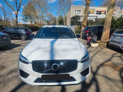 Second-hand Volvo XC60 R-Design 197 CP (144 kW) 2021 Alb SUV
