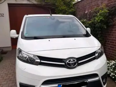Gebraucht Toyota Proace Verso Comfort 150 PS (110 kW) 2019 Weiß Kombi