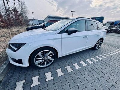 Weiß Gebraucht 2016 Seat Leon ST FR Kombi | 12.700 € (Fairer Preis)