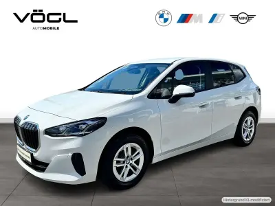 Gebraucht BMW 218 Active Tourer 150 PS (110 kW) 2023 Alpinweiß uni Van / Kleinbus