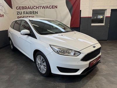 Usata Ford Focus Trend 101 CV (74 kW) 2015 Bianco Berlina