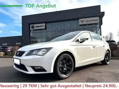 Usata Seat Leon Style 110 CV (80 kW) 2016 Bianco Berlina