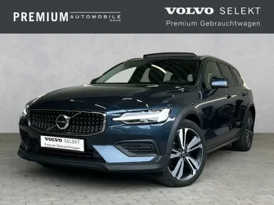 Gebraucht Volvo V60 CC 145 PS (106 kW) 2023 Kombi