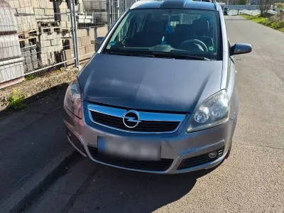 Brugt Opel Zafira 147 HK (108 kW) 2005 Grå MPV