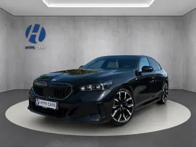 Gebraucht BMW 520 M Sport 197 PS (144 kW) 2024 Saphirschwarz Limousine