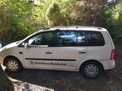Gebraucht VW Touran Basis 105 PS (77 kW) 2004 Beige Van / Kleinbus