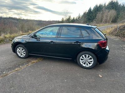 Schwarz Gebraucht 2019 VW Polo Highline Limousine | 13.500 € (Teuer)