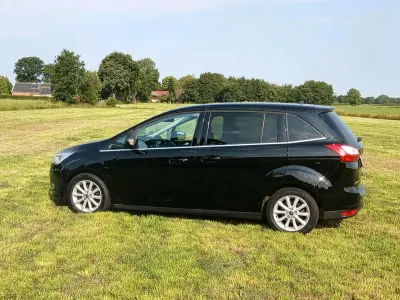 Gebraucht Ford Grand C-Max Titanium 125 PS (91 kW) 2019 Schwarz Van / Kleinbus