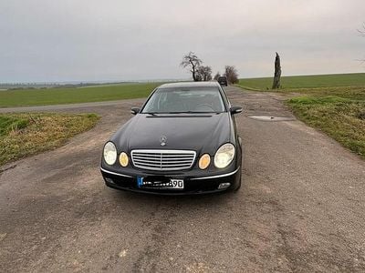 Gebraucht Mercedes E270 177 PS (130 kW) 2005 Schwarz Limousine