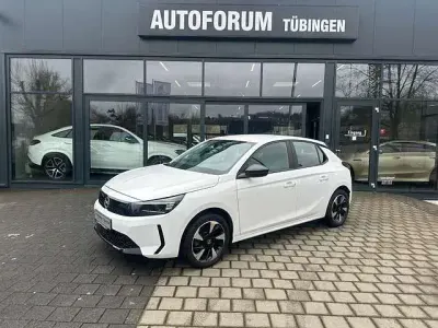 Usata Opel Corsa-e Edition 100 kW (136 CV) 2023 Bianco Utilitaria