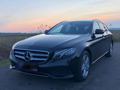 Gebraucht Mercedes E220 Avantgarde 194 PS (142 kW) 2016 Schwarz Kombi