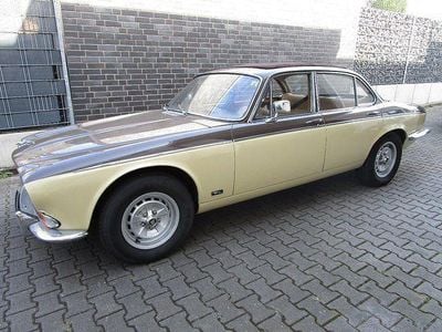 Braun Gebraucht 1971 Jaguar XJ6 Limousine | 19.985 €