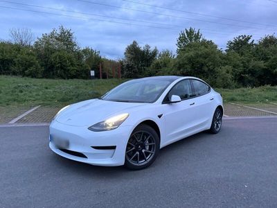 gebraucht Tesla Model 3 Standard Range AMD Ganzjahresreifen