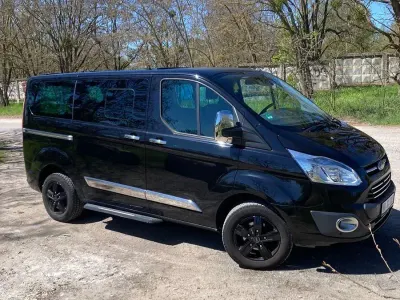 Gebraucht Ford Tourneo 155 PS (114 kW) 2012 Schwarz Van / Kleinbus