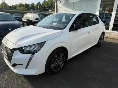 Gebraucht Peugeot 208 Active 75 PS (55 kW) 2022 Weiß Kleinwagen