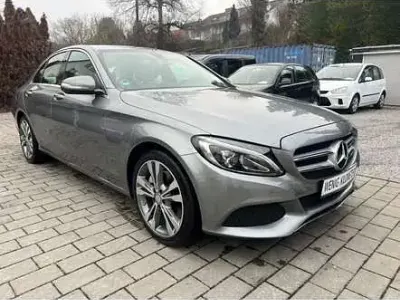 Gebraucht Mercedes C300 Avantgarde 245 PS (180 kW) 2015 Limousine