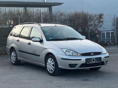 Gebraucht Ford Focus Ghia 101 PS (74 kW) 2004 Silber Kombi