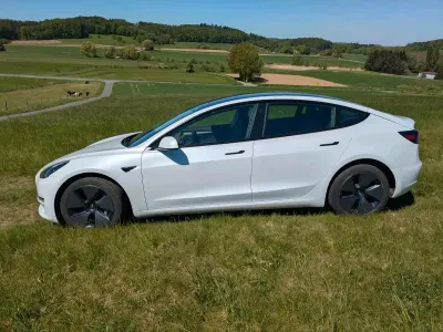 Gebraucht Tesla Model 3 366 kW (498 PS) 2021 Weiß Limousine