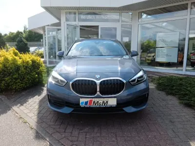 Gebraucht BMW 118 Advantage 150 PS (110 kW) 2022 Grau Limousine