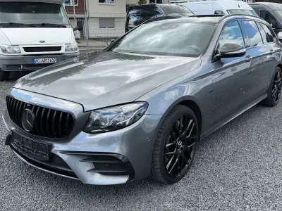 Gebraucht Mercedes E300 AMG line 194 PS (142 kW) 2019 Grau Kombi