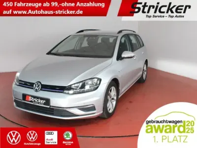 Używany VW Golf VIII Comfortline 131 KM (96 kW) 2020 Srebrny Kombi