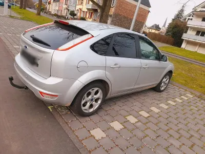 Gebraucht Ford Focus 101 PS (74 kW) 2011 Silber Limousine