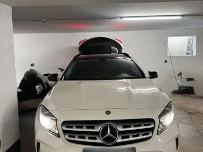 Gebraucht Mercedes GLA200 136 PS (100 kW) 2017 Weiß SUV