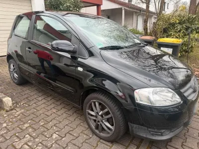 Gebraucht VW Fox Edition 60 PS (44 kW) 2010 Schwarz Kleinwagen