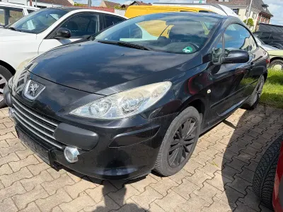 Gebraucht Peugeot 307 CC 109 PS (80 kW) 2005 Schwarz Cabrio