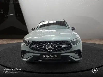 Gebraucht Mercedes GLC220 Premium 197 PS (144 kW) 2025 Grau SUV