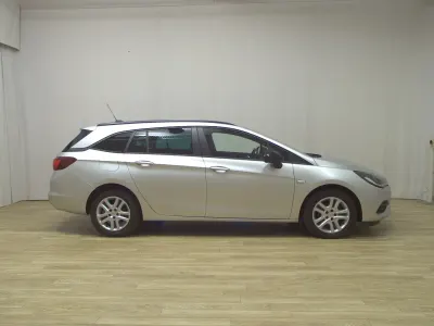 Second-hand Opel Astra Edition 122 CP (89 kW) 2021 Argintiu Break