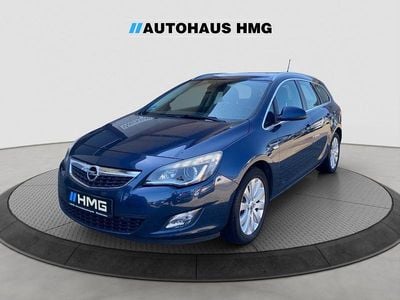 Usata Opel Astra Innovation 179 CV (131 kW) 2011 Blu Station wagon