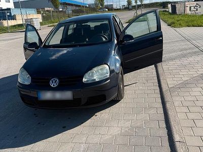 Usata VW Golf V 112 CV (82 kW) 2005 Blu Utilitaria