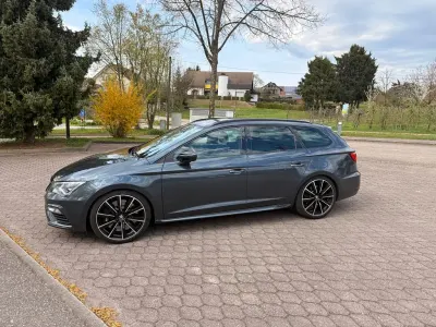 Usata Seat Leon 4Drive 300 CV (220 kW) 2019 Grigio Station wagon