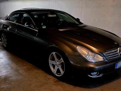Gebraucht Mercedes CLS320 224 PS (164 kW) 2006 Gold Limousine