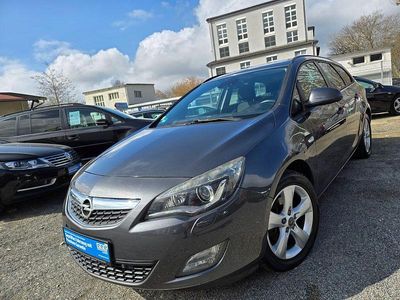 Gebraucht Opel Astra Design Edition 110 PS (80 kW) 2011 Grau Kombi