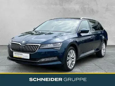 Używany Skoda Superb Style 200 KM (147 kW) 2023 Niebieski Kombi